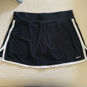 Nike tennis skirt size medium